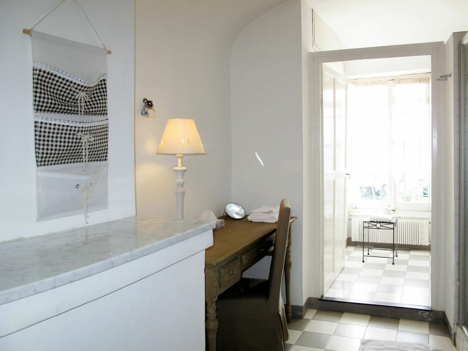 Room, Property, Interior Design, Bathroom, Floor, Furniture, Building, Tile, House, Real Estate