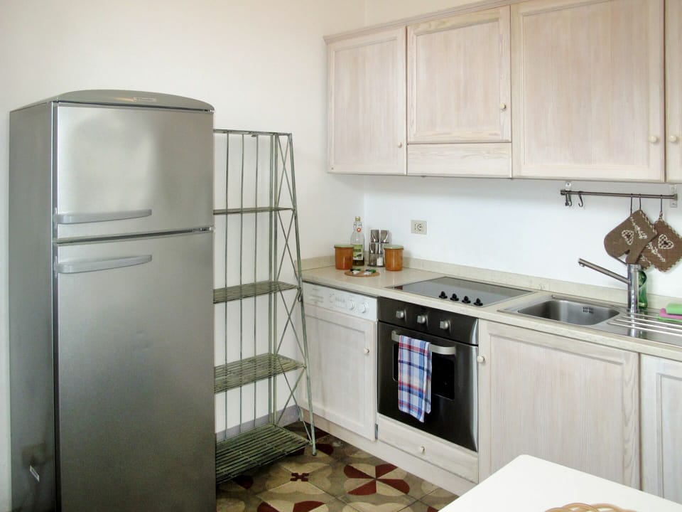 Room, Cabinetry, Kitchen, Furniture, Major Appliance, Property, Countertop, Refrigerator, Kitchen Appliance, Home Appliance