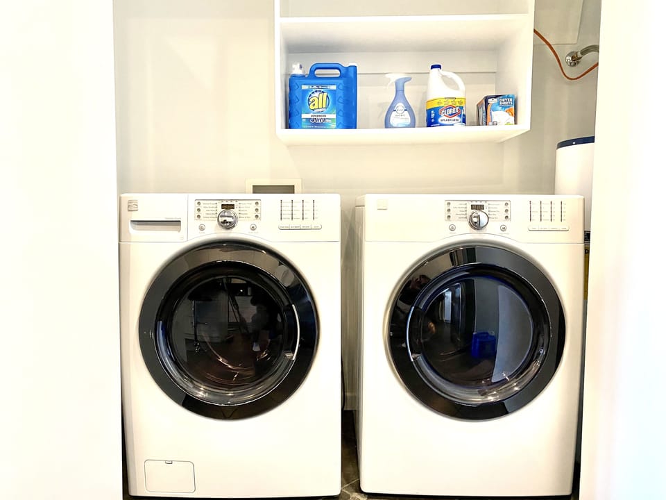 Enjoy the convenience of in-unit laundry machines