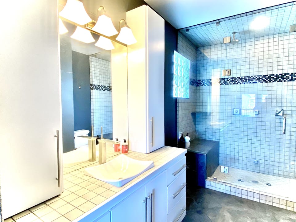 Freshen up for the day in your private en-suite bathroom
