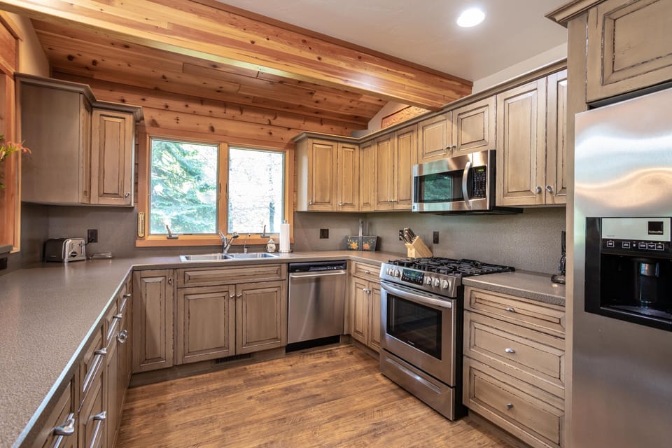 Cook a delicious meal | Main Level