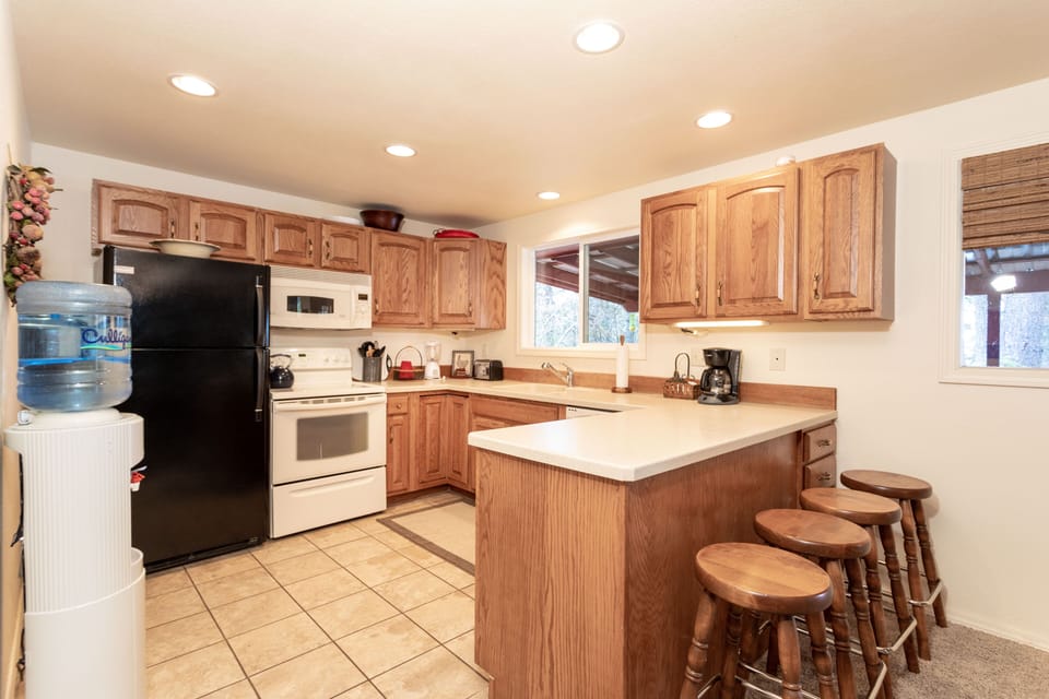 Cook a delicious meal | Main Level