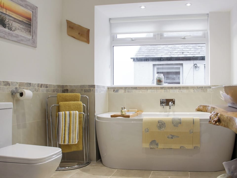 Attractive bathroom | Rhunahaorine Cottage, Tayinloan, near Tarbert