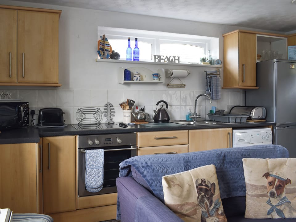 Open plan living space | Garden Cottage - Talland Beach Cottages, Talland Bay, near West Looe