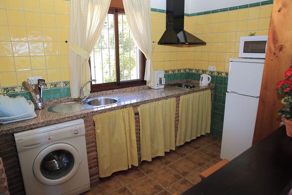 House, 2 Bedrooms, Smoking, Balcony | Interior