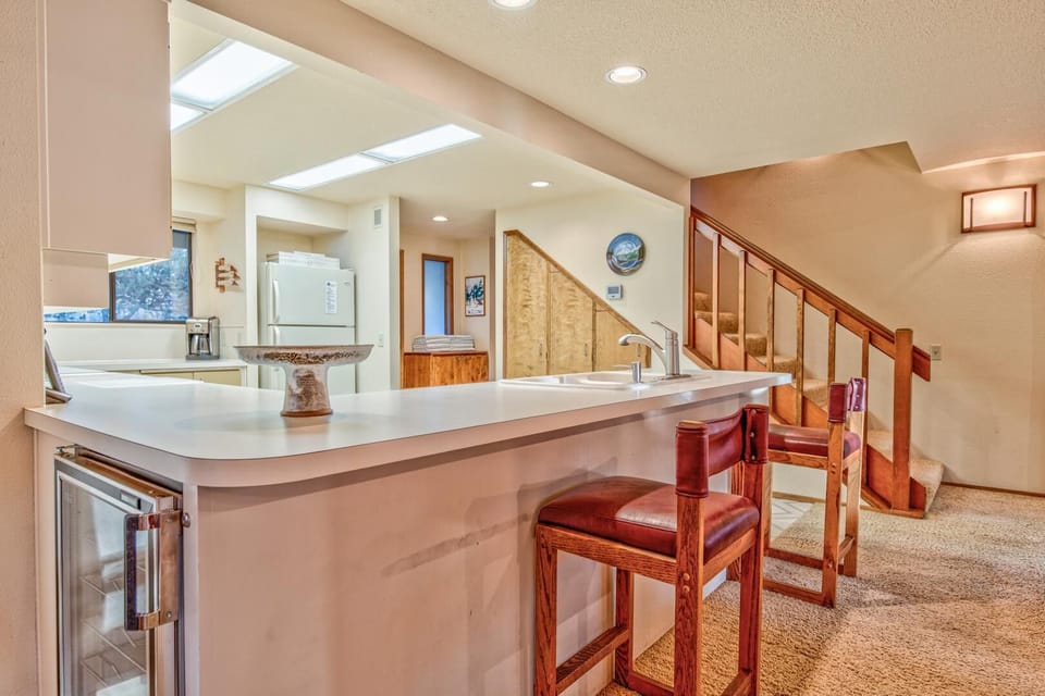 House, Multiple Beds (Towhee - Unit 5) | Interior