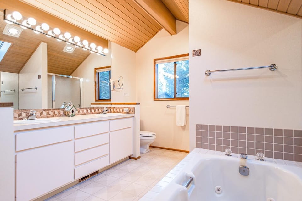 Towhee Lane 5 House in Sunriver