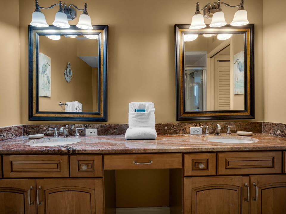 Double Vanity in Bathroom 1