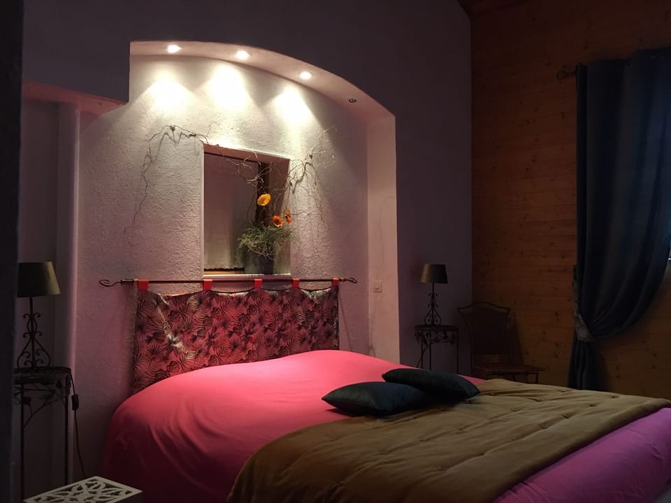 Superior Suite, Private Bathroom, Garden View (Occidentale) | 1 bedroom, premium bedding, memory foam beds, in-room safe
