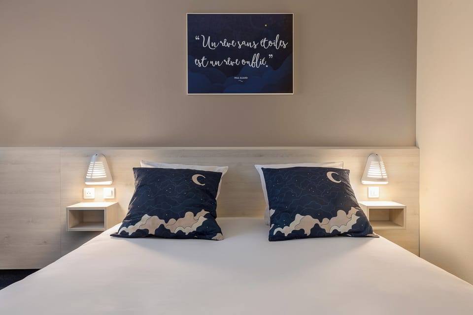 Premium bedding, memory foam beds, desk, blackout drapes