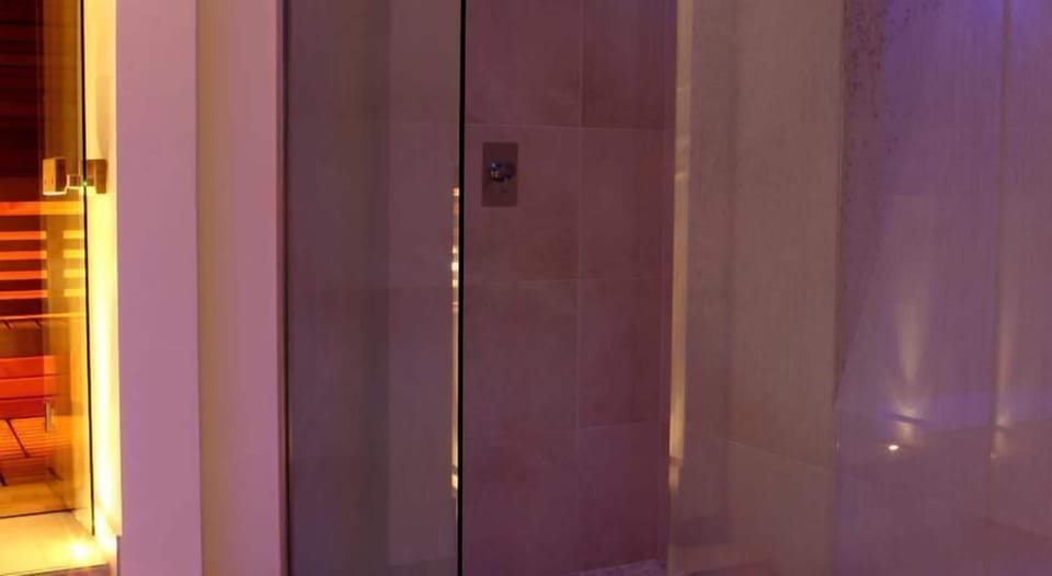 Turkish bath, massages
