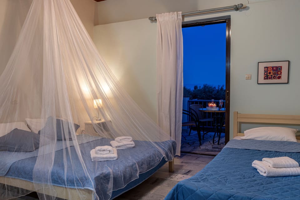 Family Room | 1 bedroom, free WiFi, bed sheets