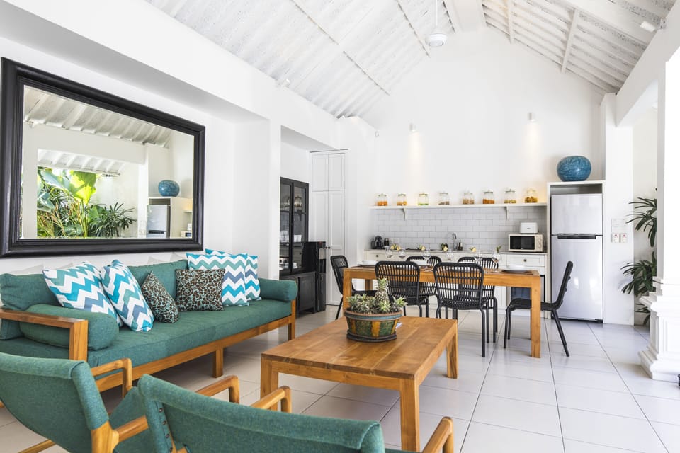 Comfort Villa, 3 Bedrooms | Living area | 40-inch flat-screen TV with cable channels, TV
