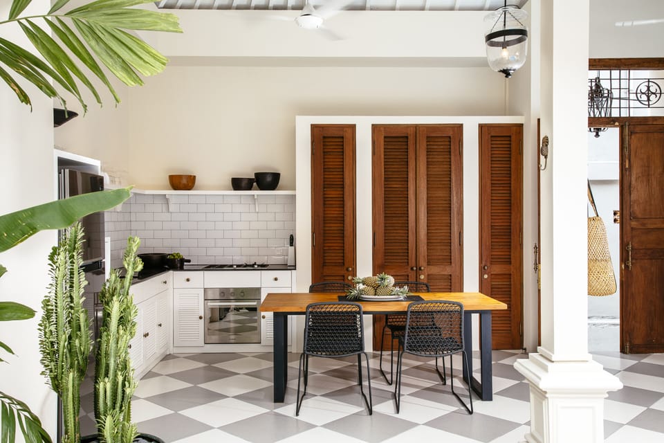 Exclusive Villa, 2 Bedrooms | Private kitchenette | Fridge, microwave, oven, stovetop