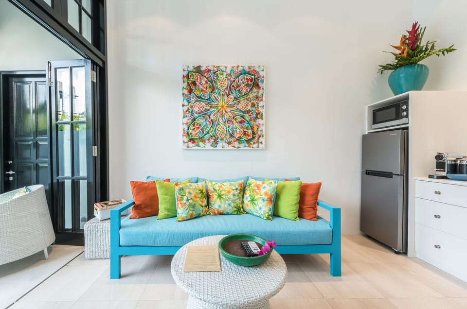 Honeymoon Villa, 1 Bedroom | Living room | 40-inch flat-screen TV with cable channels, LCD TV