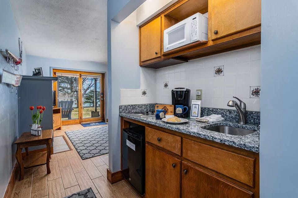 Efficiency Kitchen