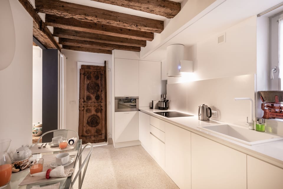 Luxury Apartment, 2 Bedrooms | Private kitchen | Full-size fridge, microwave, oven, stovetop