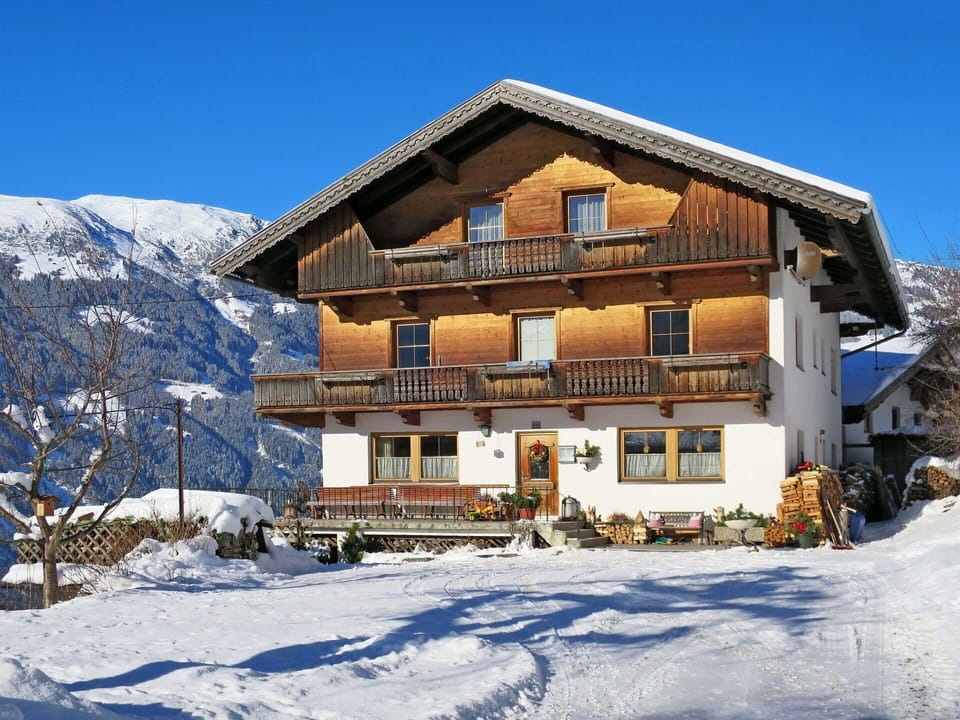 Snow, Property, Winter, House, Home, Mountain Village, Building, Real Estate, Mountain, Ski Resort