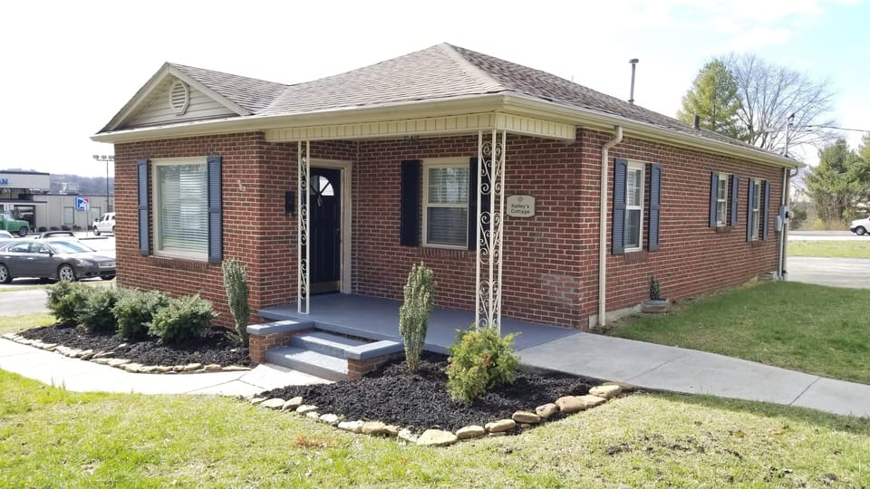 Front entrance with no steps