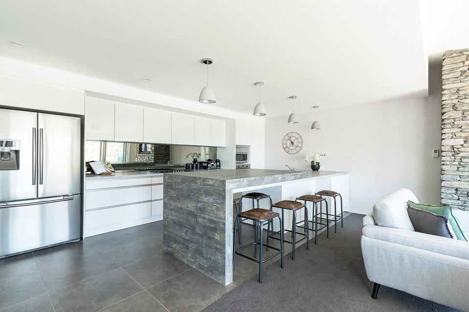 Panoramic Townhome, 2 Bedrooms, 2 Bathrooms | Private kitchen | Full-size fridge, microwave, oven, stovetop