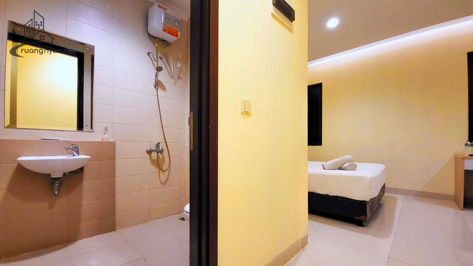 Deluxe Double Room, 1 Bedroom | Desk, free WiFi