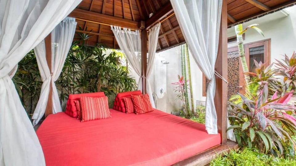 4-Bedroom Kejora 18, Two-Story Beachfront Villa (498)