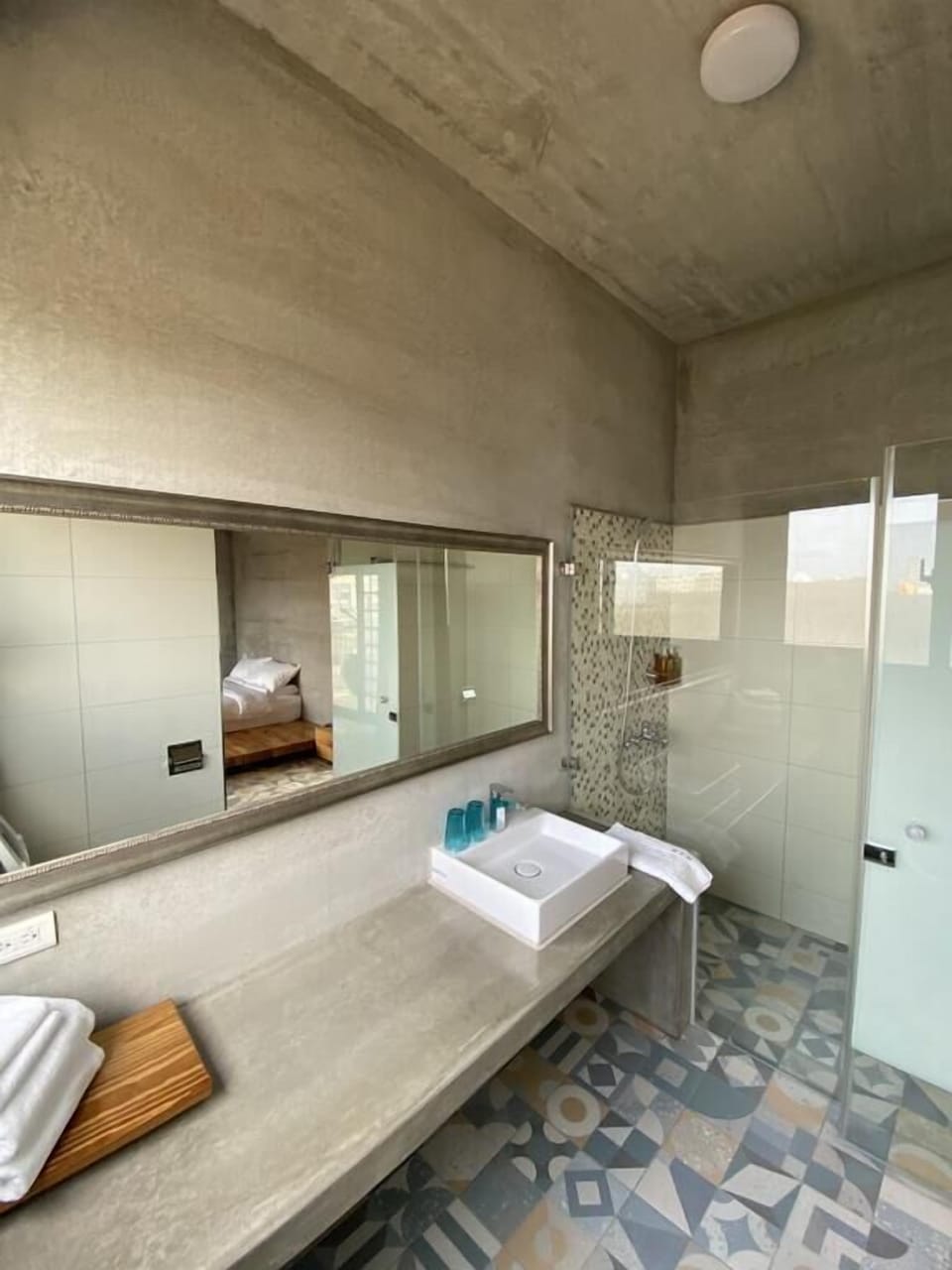 Superior Double Room | Bathroom sink