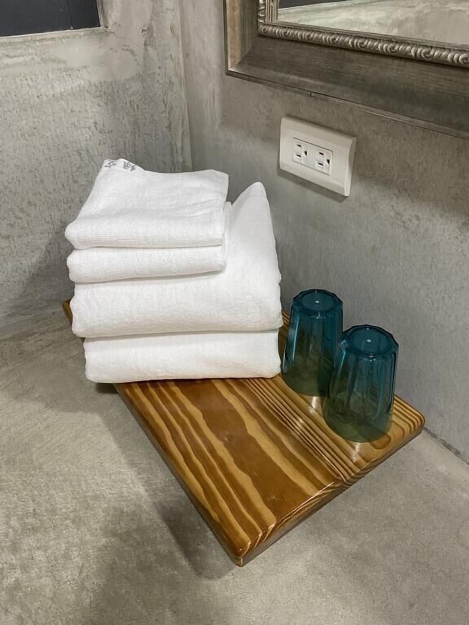 Shower, free toiletries, hair dryer, slippers