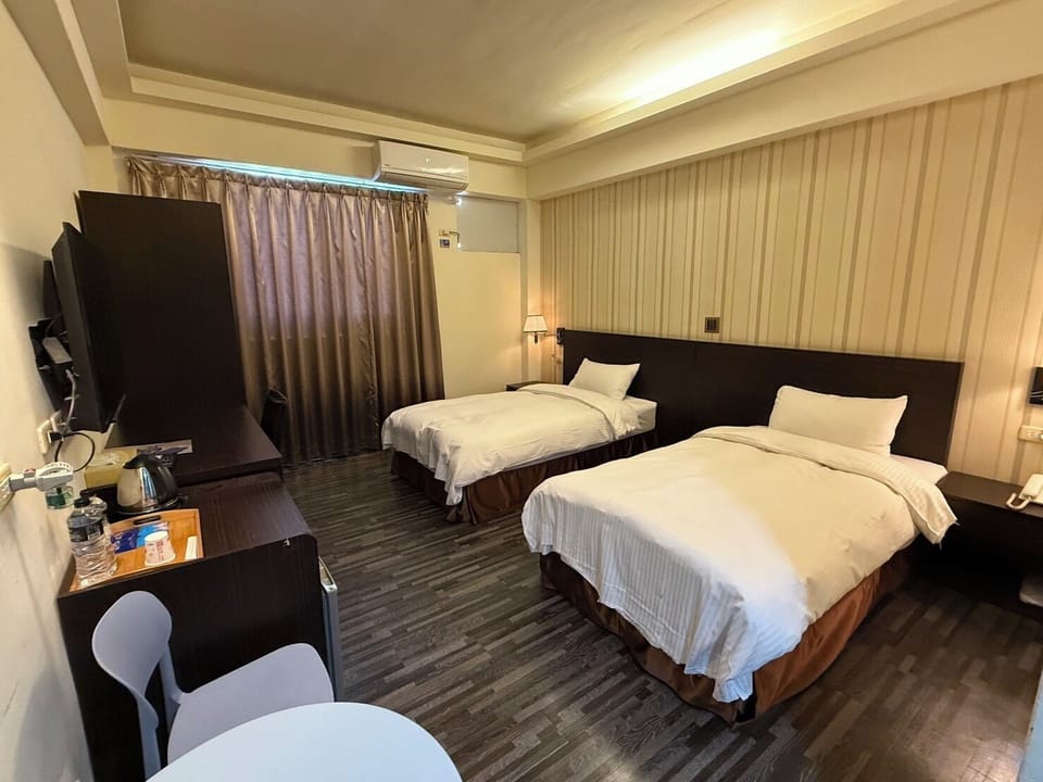 Double Room | Desk, blackout drapes, soundproofing, free WiFi