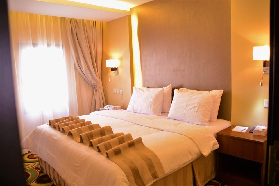 Premium bedding, minibar, in-room safe, soundproofing