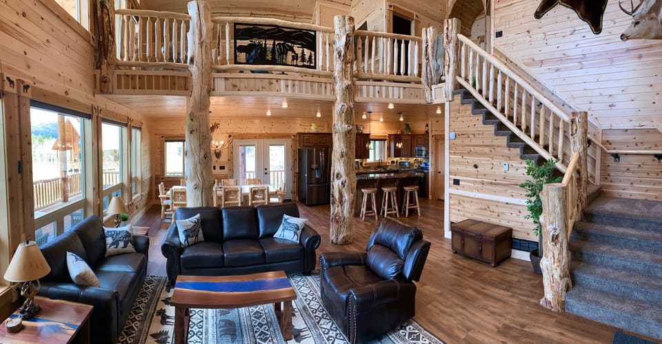 Enter onto a spacious living room, kitchen and dining room. 