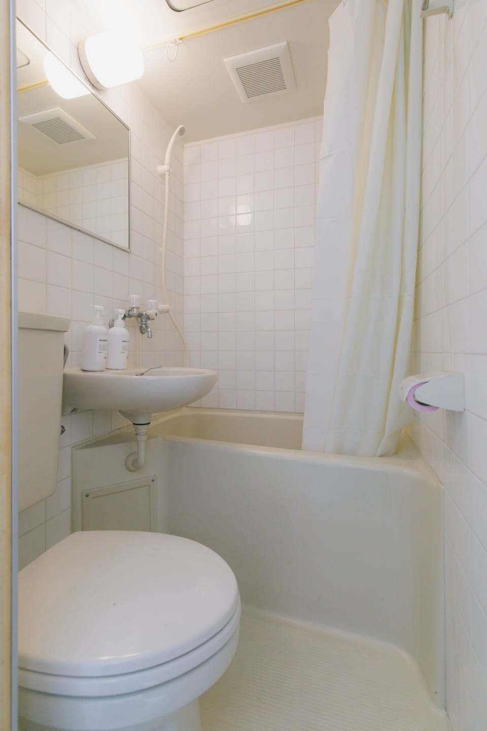 Akebono 5-C Apartment in Naha