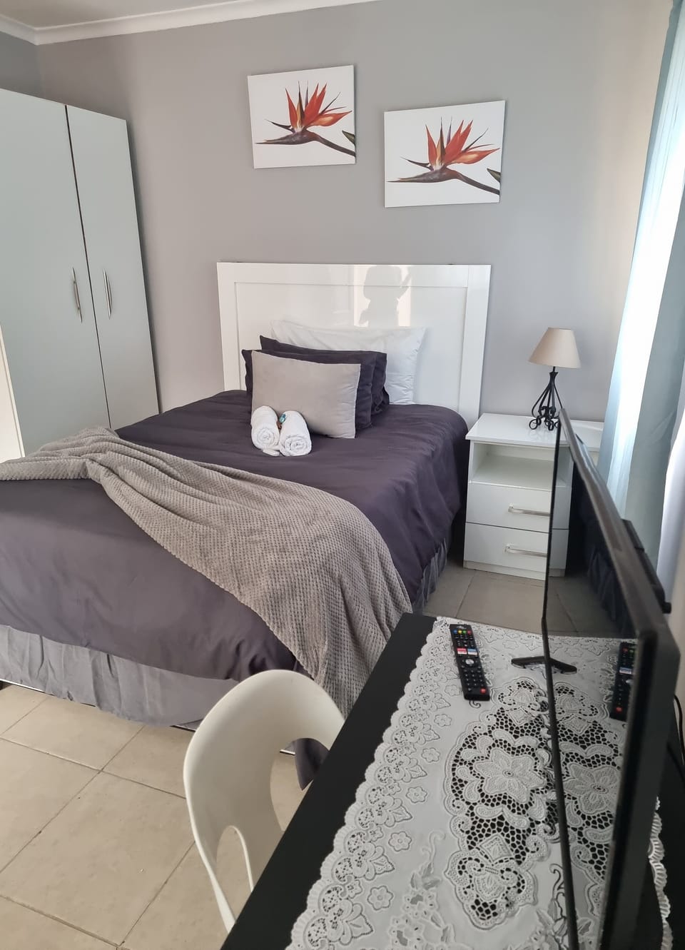 Deluxe Suite, 1 Double Bed | Desk, laptop workspace, iron/ironing board, free WiFi