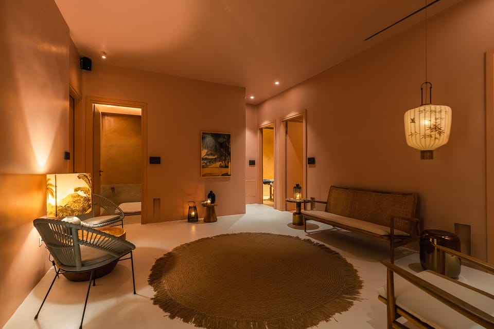 Couples treatment rooms, body treatments, aromatherapy