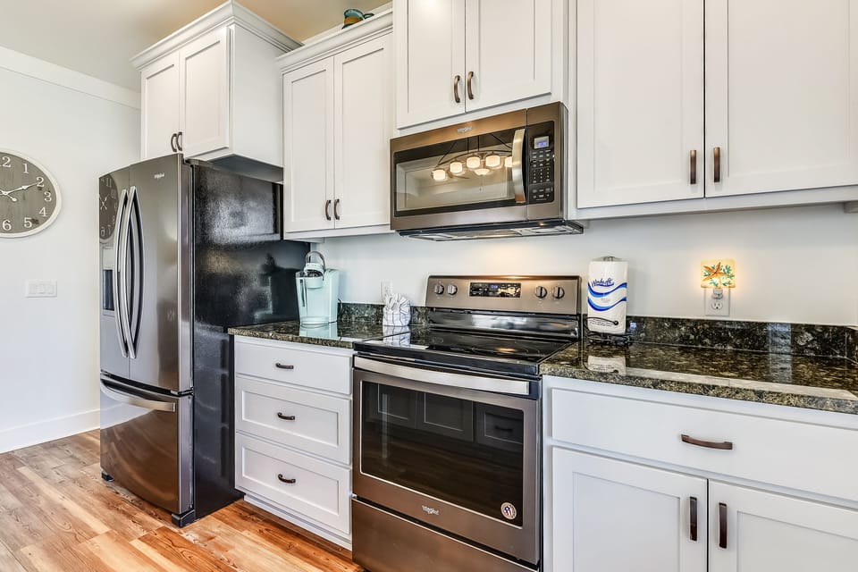 Fully Stocked Kitchen