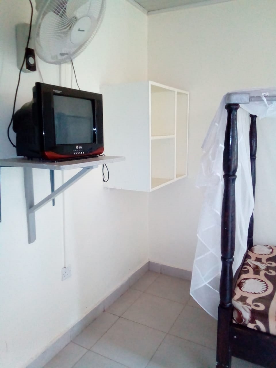 Double Room | Television