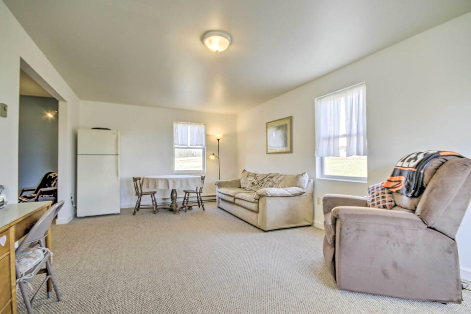 Bedroom 5 (Garage Unit) | Full Bed