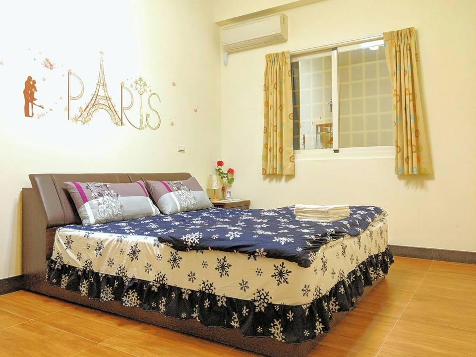 Double Room | Desk, blackout drapes, soundproofing, free WiFi