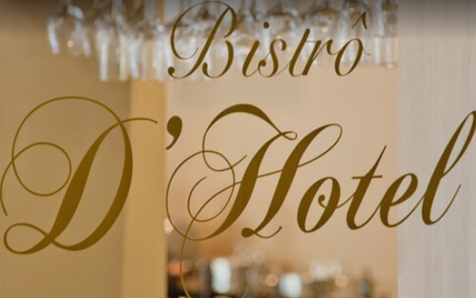 Breakfast, lunch, dinner served; international cuisine 