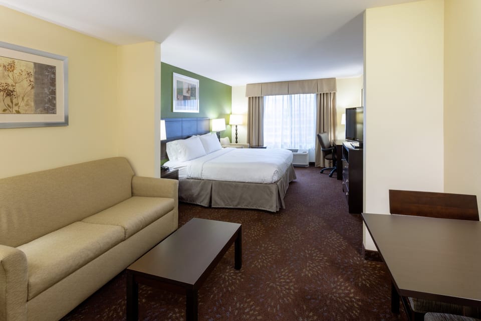 Studio Suite, 1 King Bed, Accessible Bathtub (Communication Accessible) | Desk, laptop workspace, blackout drapes, iron/ironing board