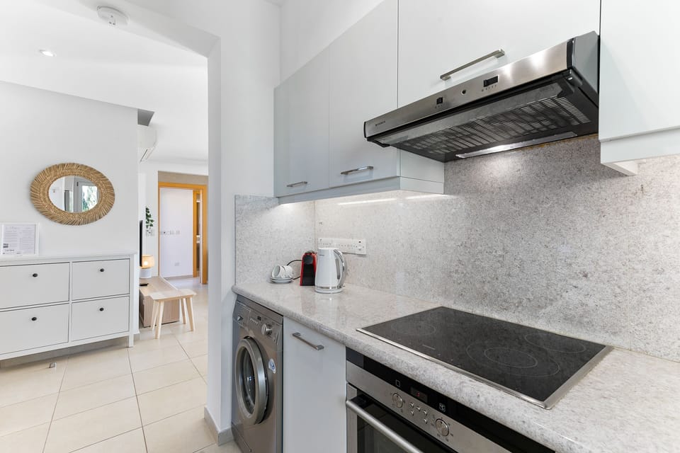 Apartment, 2 Bedrooms | Private kitchen | Full-size fridge, microwave, oven, stovetop