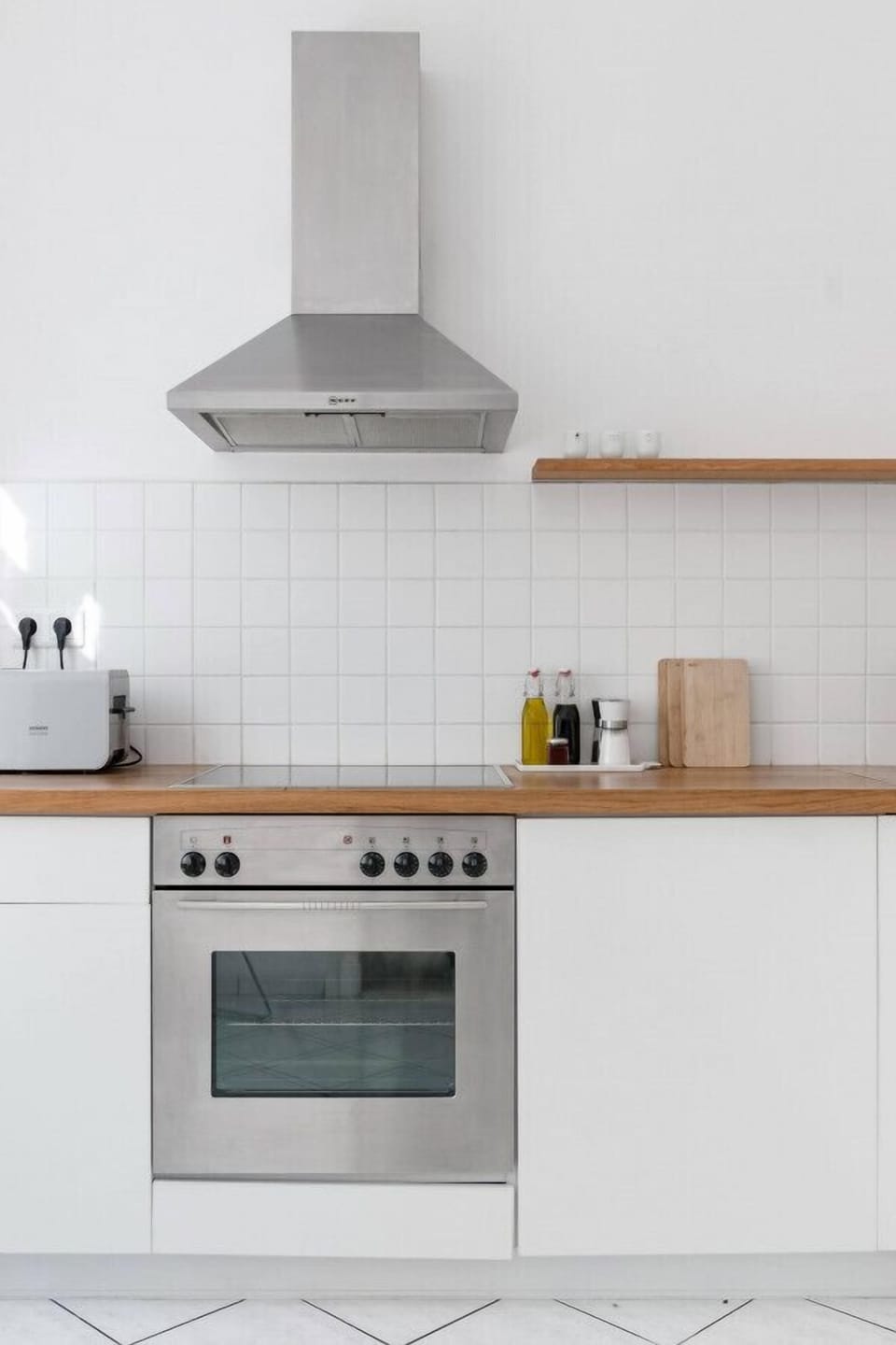 Luxury Apartment, 2 Bedrooms | Private kitchen | Full-size fridge, microwave, oven, electric kettle