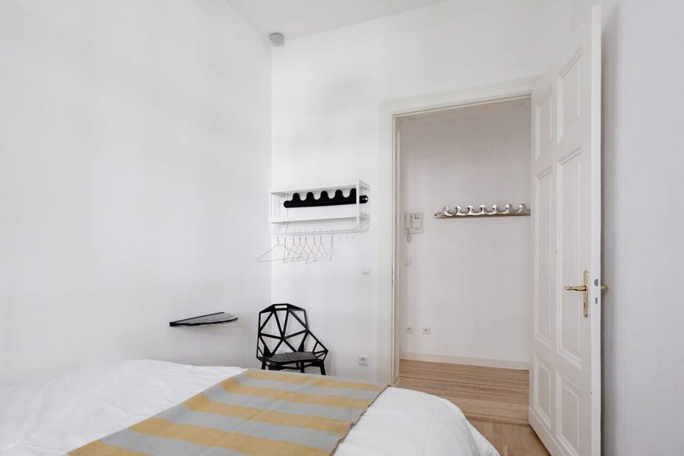 Luxury Apartment, 2 Bedrooms | Iron/ironing board, free WiFi, bed sheets