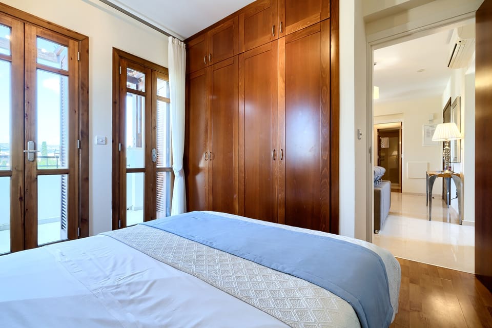 Apartment | 1 bedroom, iron/ironing board, cribs (surcharge), WiFi (free)