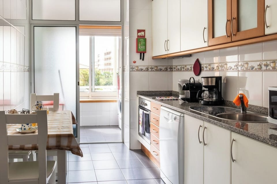 Fully equipped kitchen