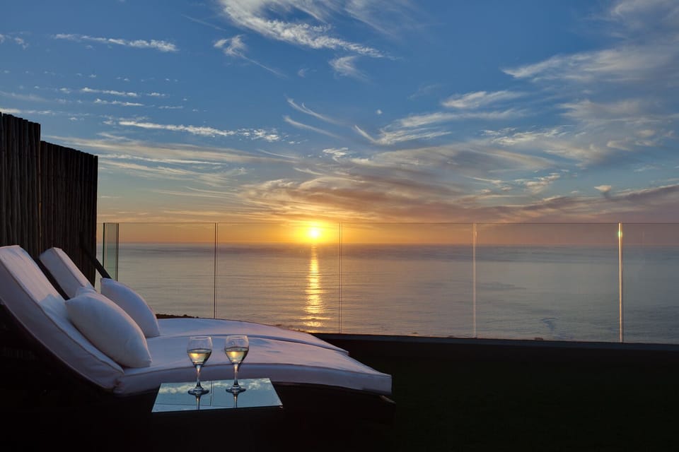 Luxury Double Room, Sea View (Gold) | Hypo-allergenic bedding, in-room safe, individually decorated