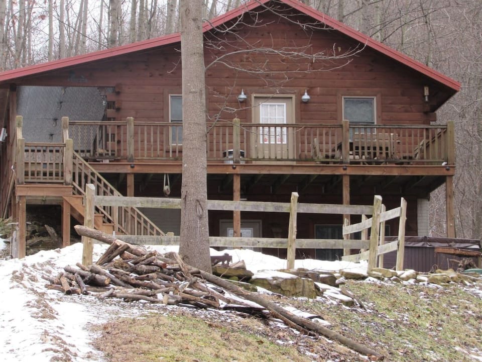 Holler Cabin
