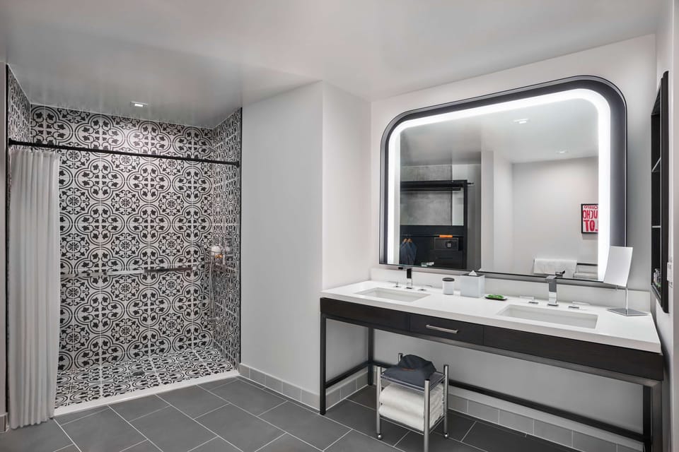 Bathroom shower