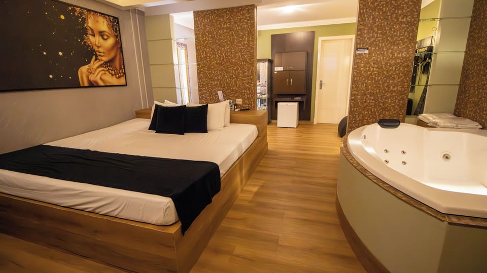 Premium Double Room Single Use | Individually decorated, individually furnished, desk, soundproofing