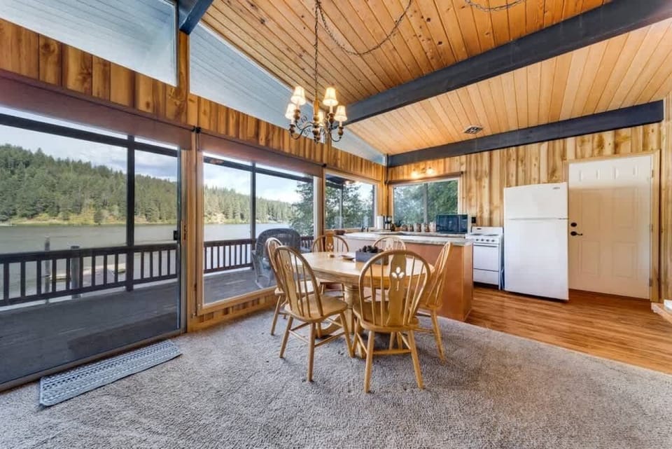 Dining with breathtaking views 